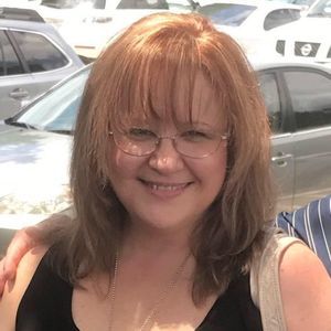 Meet your Posher, Deborah